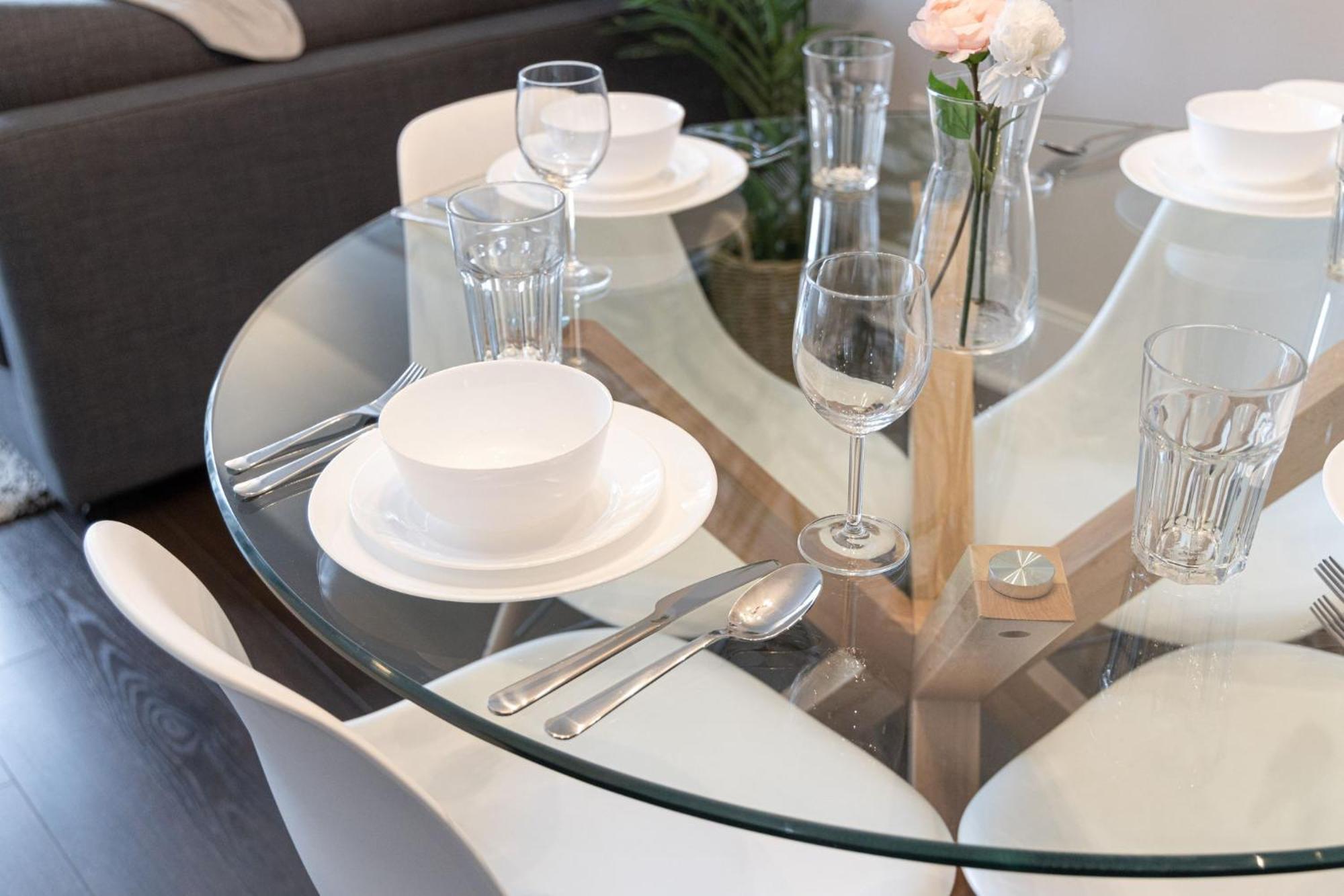 Dwtn Condo Near Cn Tower! W/ Free Parking Toronto Luaran gambar