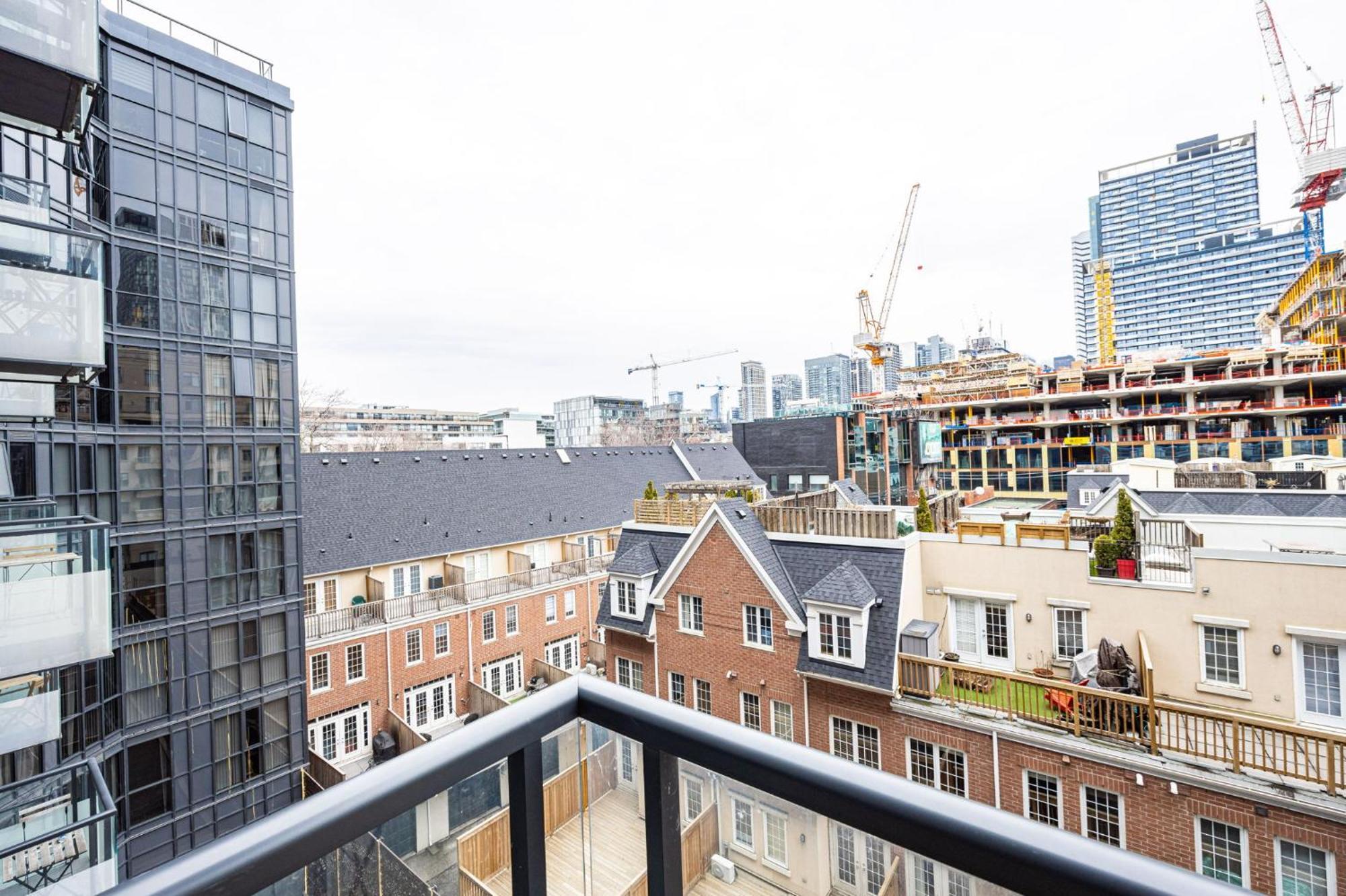 Dwtn Condo Near Cn Tower! W/ Free Parking Toronto Luaran gambar